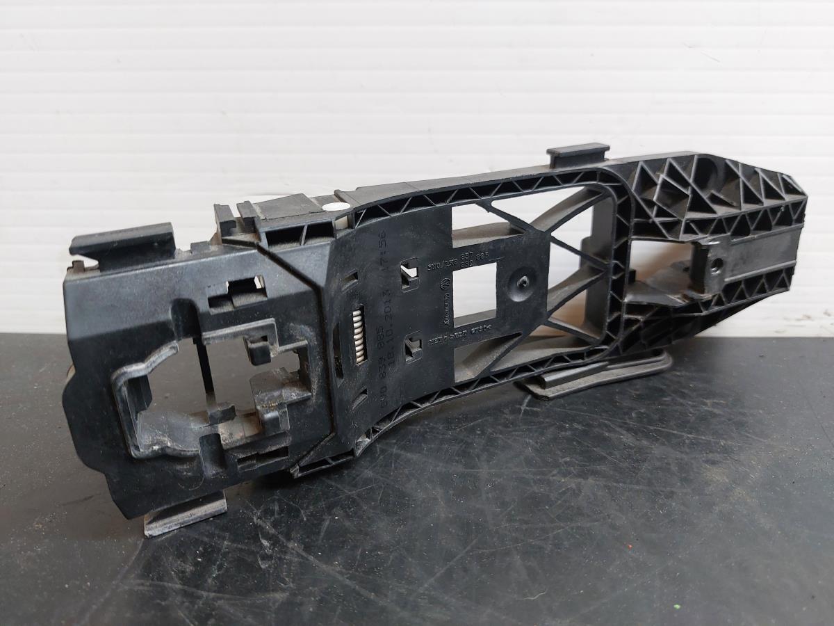 Support poignée porte avant Droite AUDI A3 Sportback (8VA, 8VF)