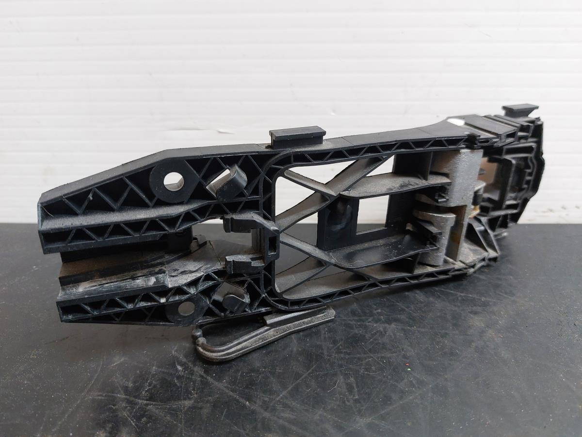Soporte Manija puerta Delantera Derecha AUDI A3 Sportback (8VA, 8VF) Imagem-2
