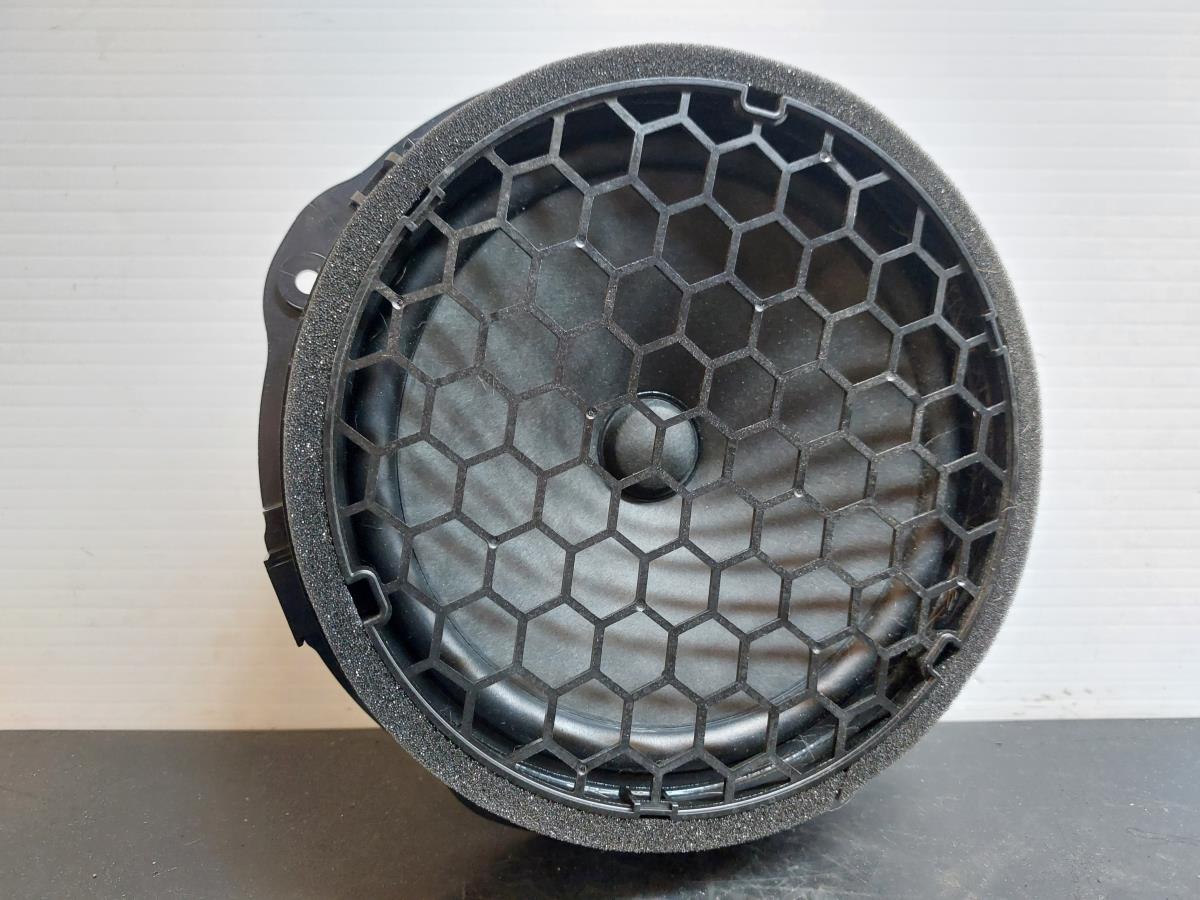 Colonne de son AUDI A3 Sportback (8VA, 8VF)