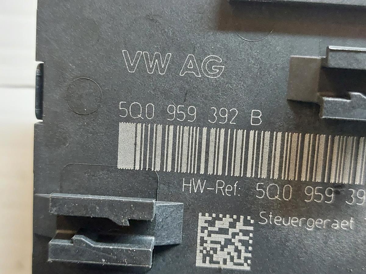 Modulo / Centralina porta anteriore destra AUDI A3 Sportback (8VA, 8VF) Imagem-1