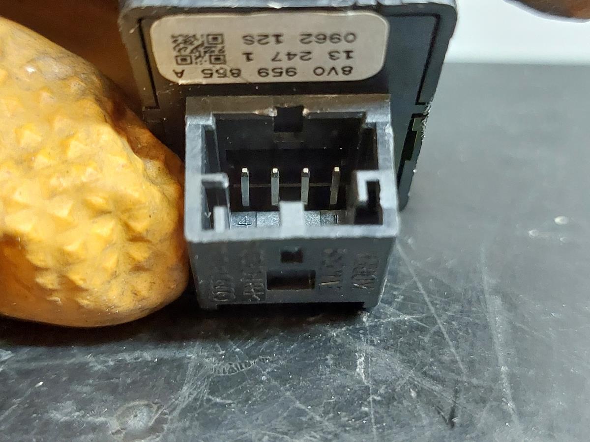 Commande / interrupteur lève-vitre Avant Droite AUDI A3 Sportback (8VA, 8VF) Imagem-3