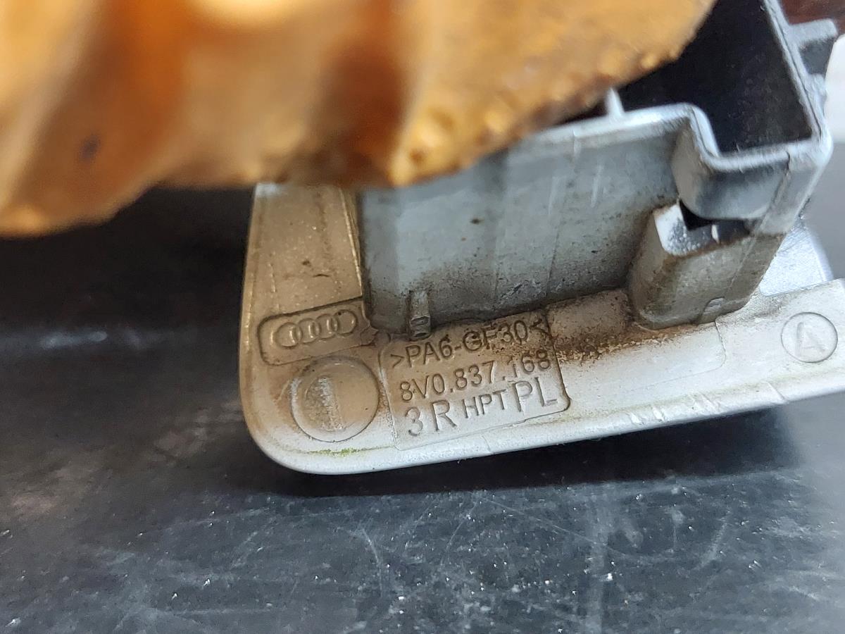 Cache poignée de porte Droite AUDI A3 Sportback (8VA, 8VF) Imagem-2