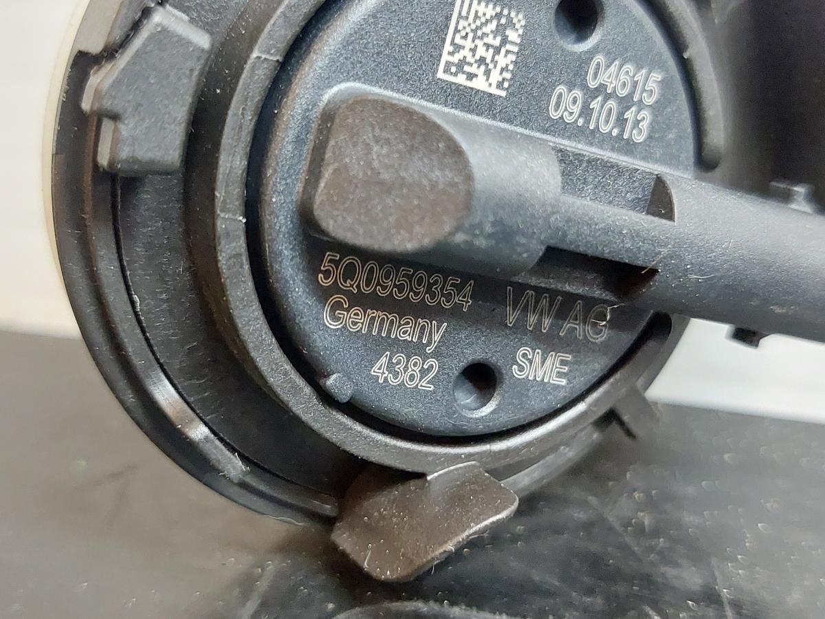 Sensor airbag Delantero Derecho AUDI A3 Sportback (8VA, 8VF) Imagem-1