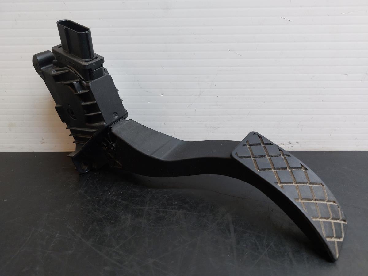 Pedale acceleratore AUDI A3 Sportback (8VA, 8VF)
