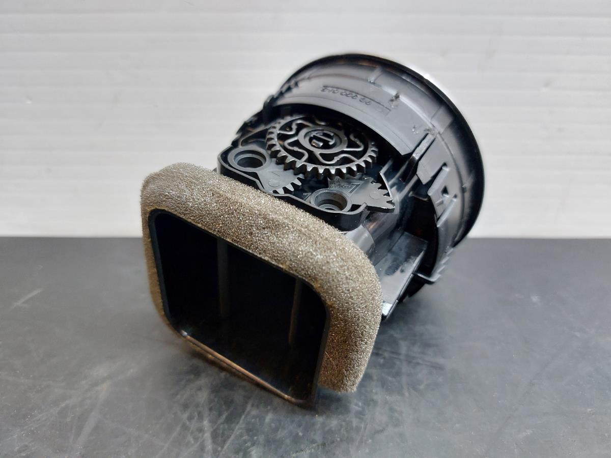 Difusor / salida de aire AUDI A3 Sportback (8VA, 8VF) Imagem-1