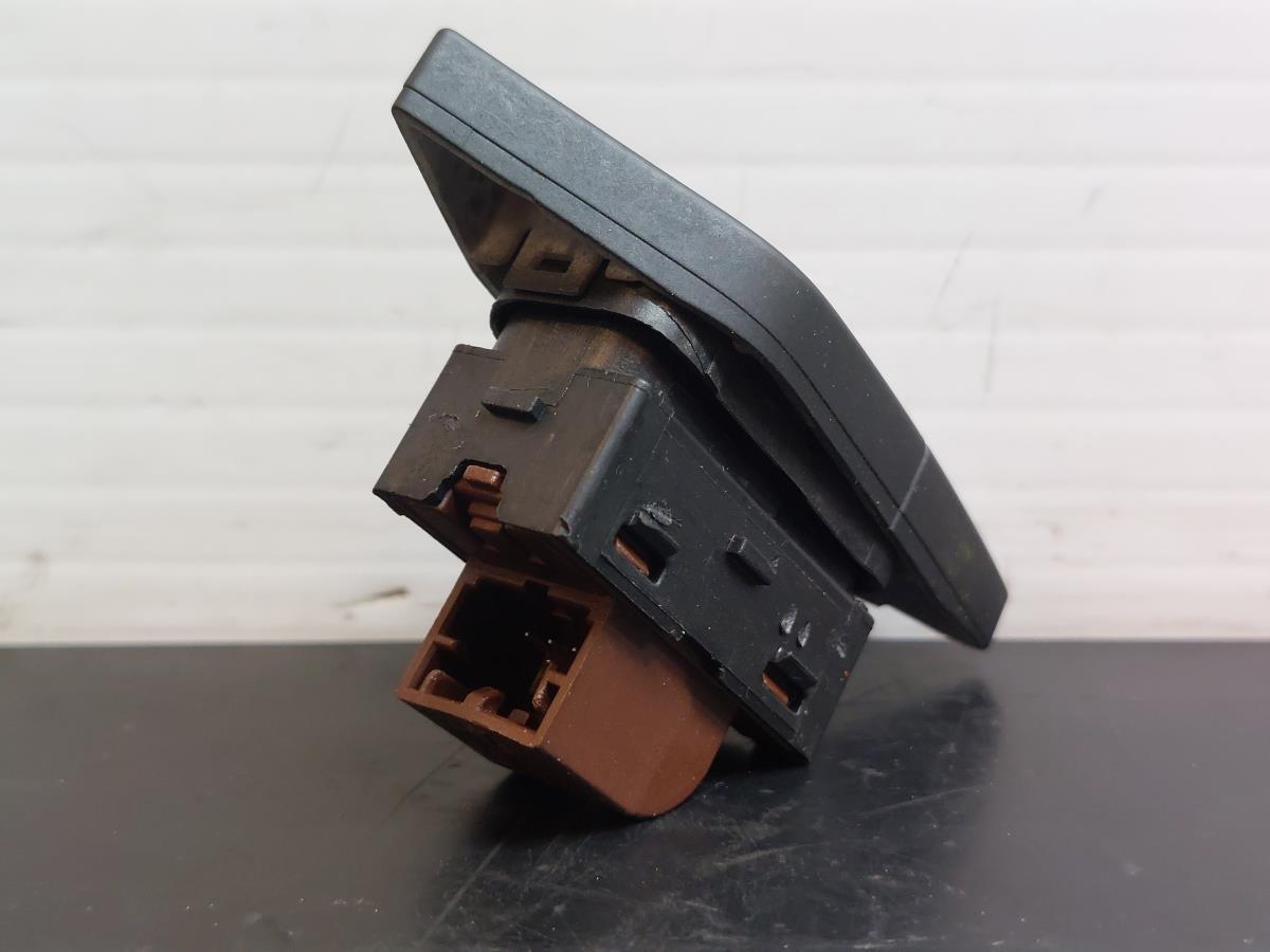 Botón / interruptor bloqueo de puertas AUDI A3 Sportback (8VA, 8VF) Imagem-2