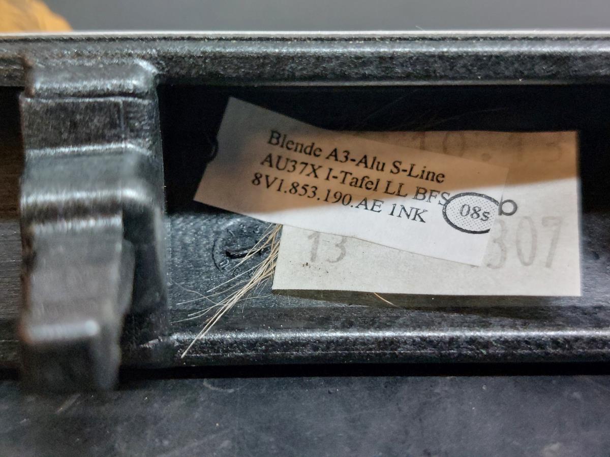 Moulure tableau de bord AUDI A3 Sportback (8VA, 8VF) Imagem-6