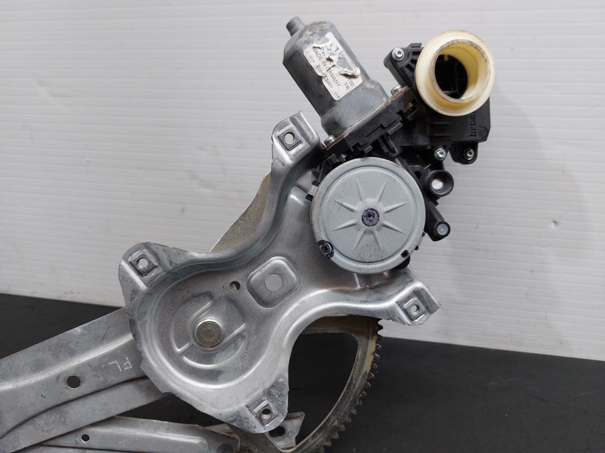 Left front window regulator TOYOTA Verso (_R2_) Imagem-1