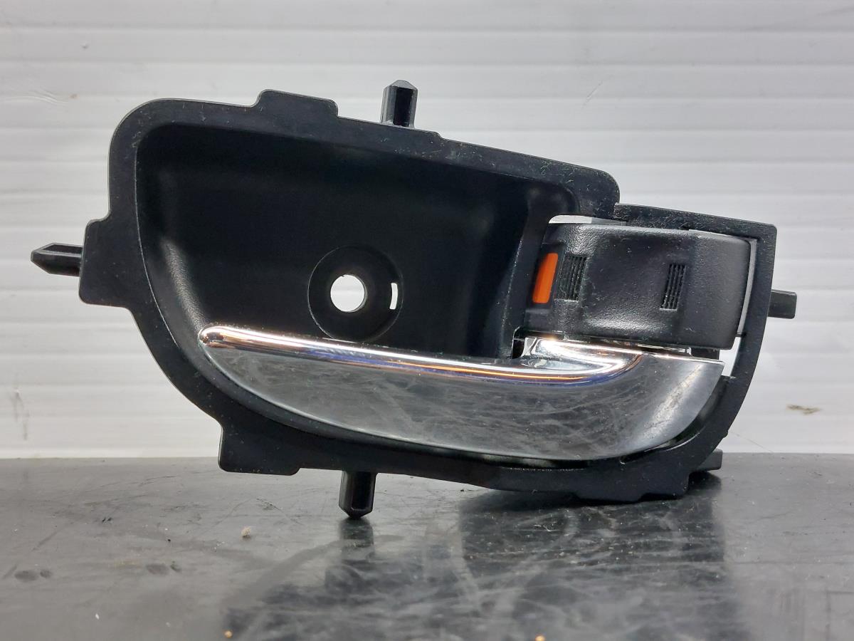 Right front interior door handle TOYOTA Yaris (_P13_)