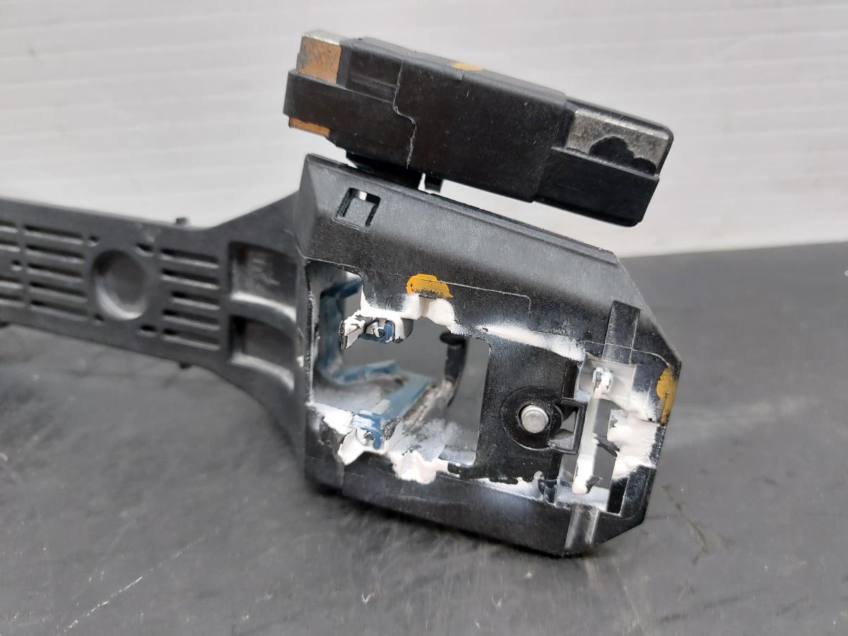 Left rear door handle support TOYOTA Verso (_R2_) Imagem-1