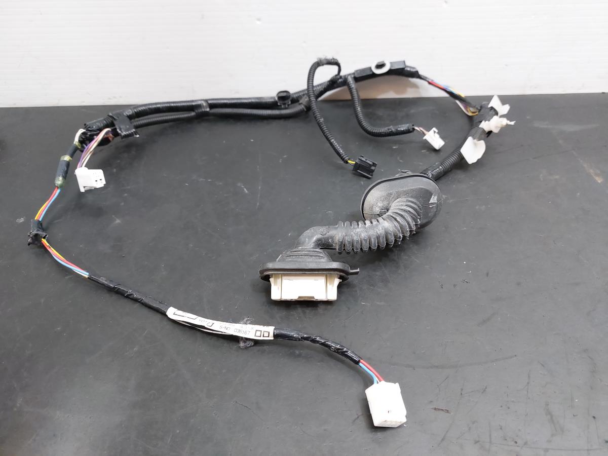Cablaggio interno TOYOTA Verso (_R2_)
