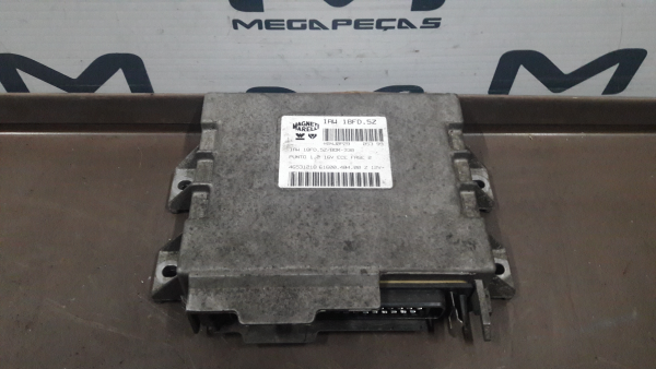 Calculateur /  Unité de contrôle moteur FIAT Punto (176_)