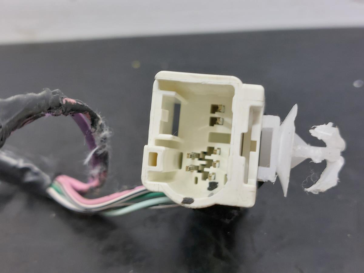 Cableado interior TOYOTA Yaris (_P13_) Imagem-3