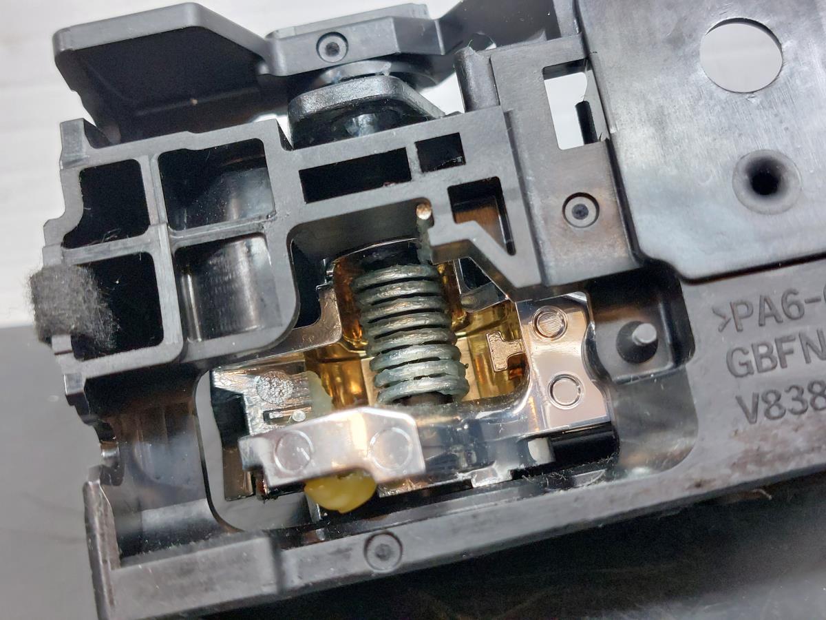 Maniglia interna porta anteriore destra MAZDA 6 Sedan (GJ, GL) Imagem-3