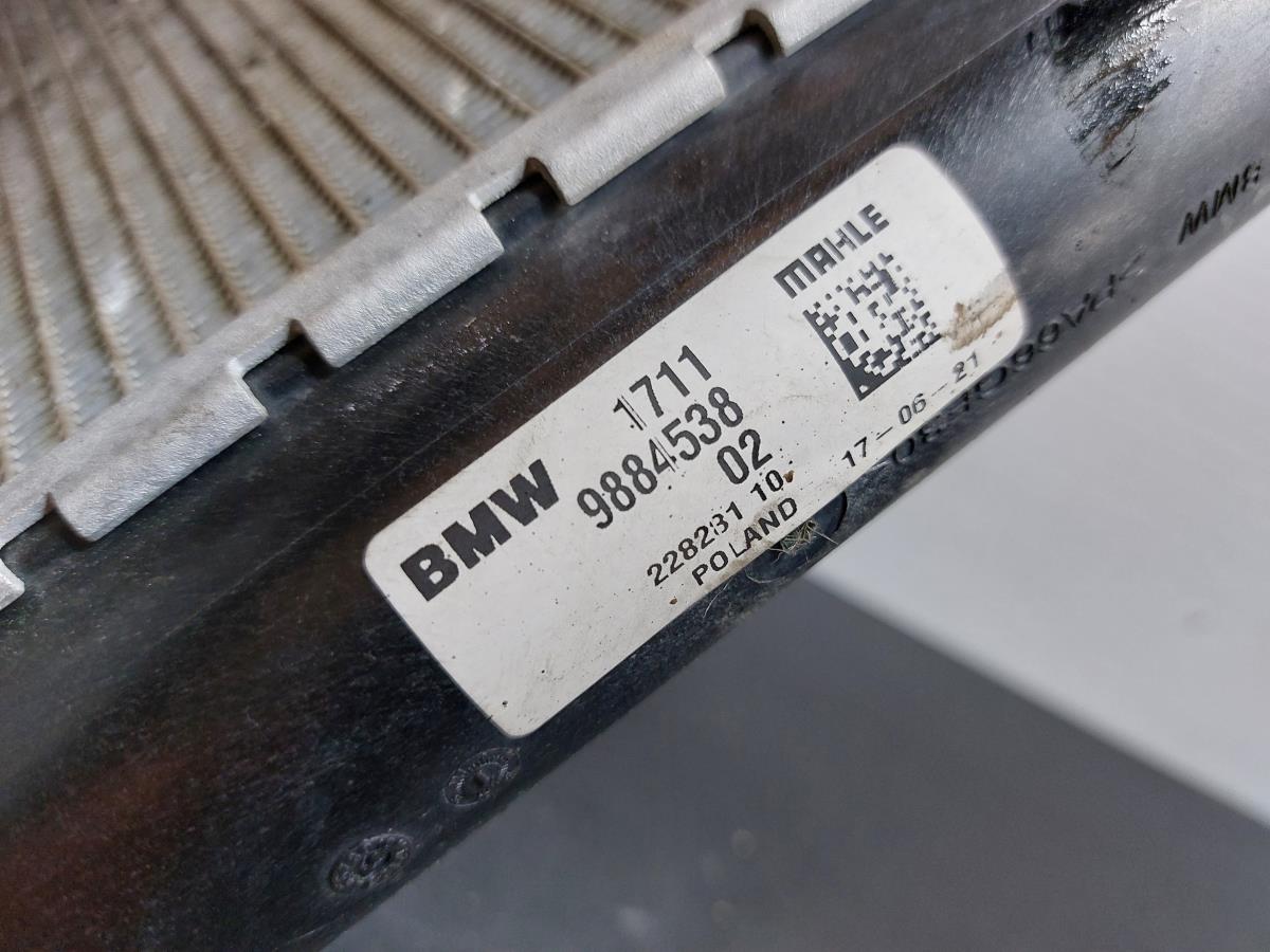 Radiador de água BMW 1 (F40) Imagem-3