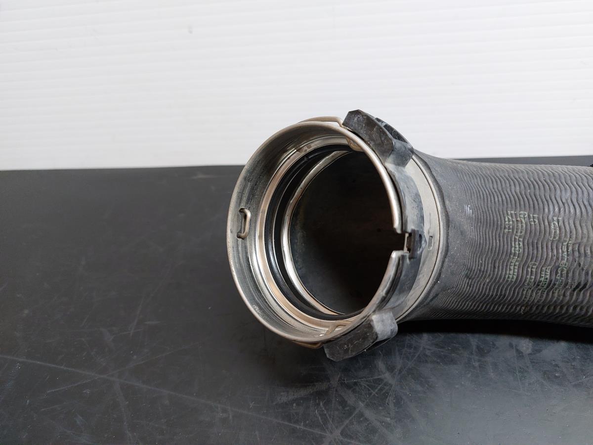 Tubo intercooler BMW 1 (F40) Imagem-1