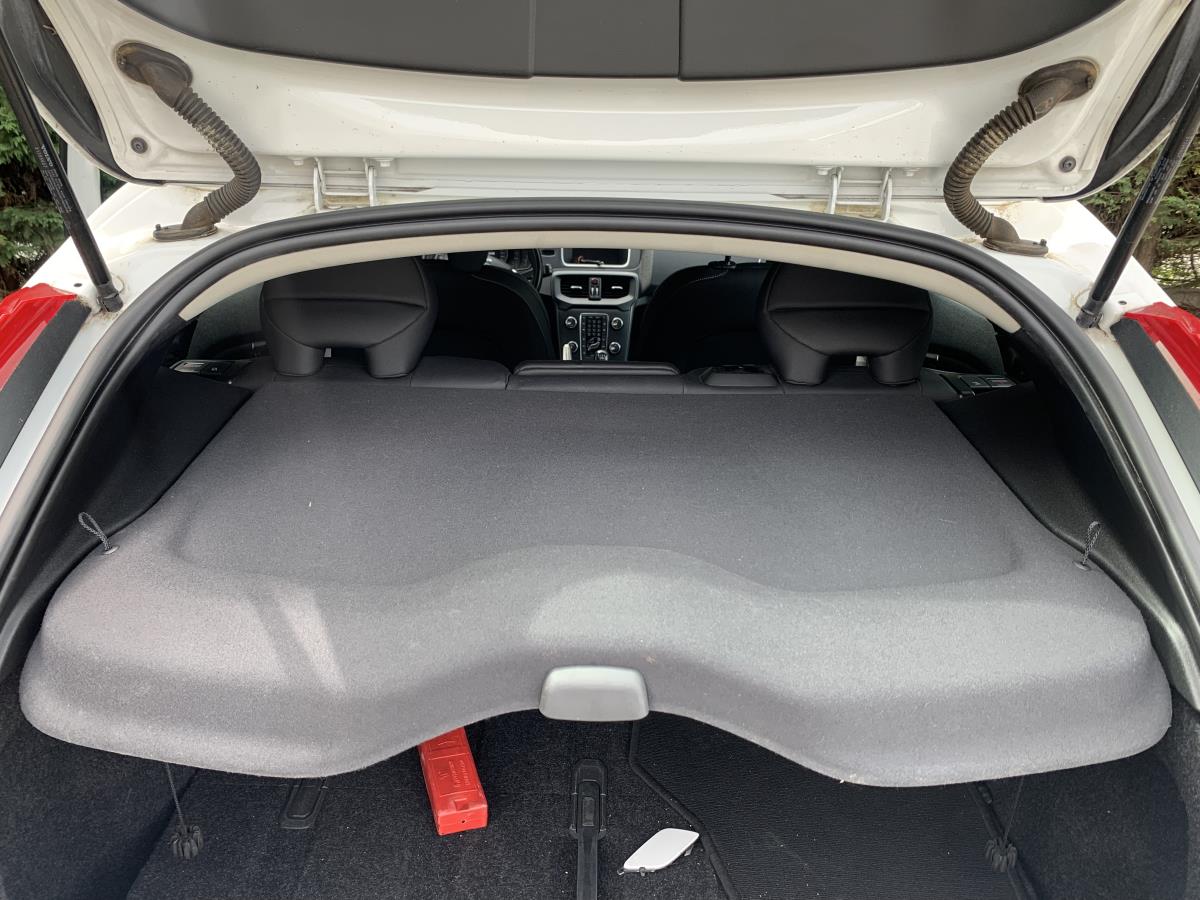 Chapeleira / tampo da mala VOLVO V40 Hatchback