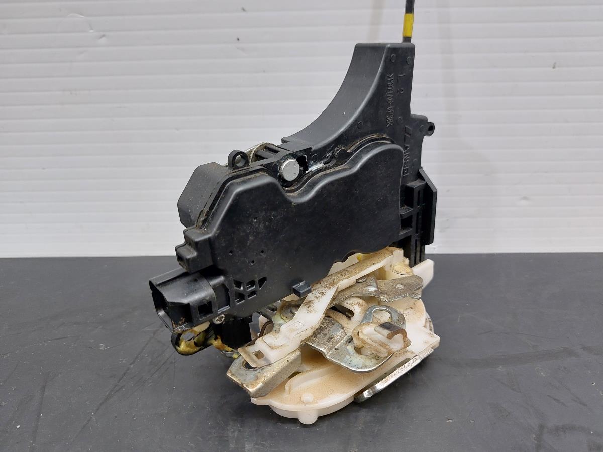 Serratura / chiusura posteriore Sinistra MITSUBISHI Lancer VIII Sportback (CX_A)