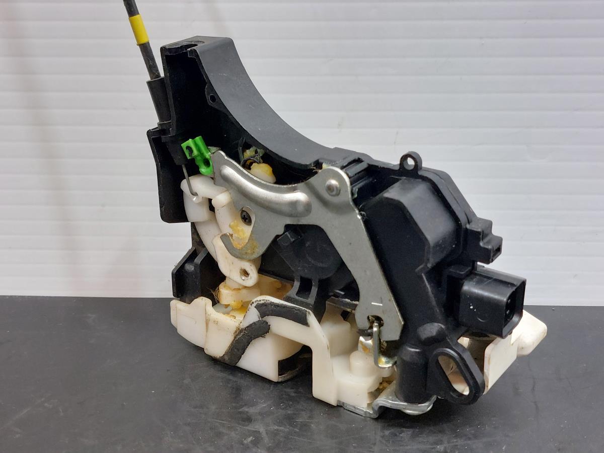 Front Left Door Lock MITSUBISHI Lancer VIII Sportback (CX_A) Imagem-1