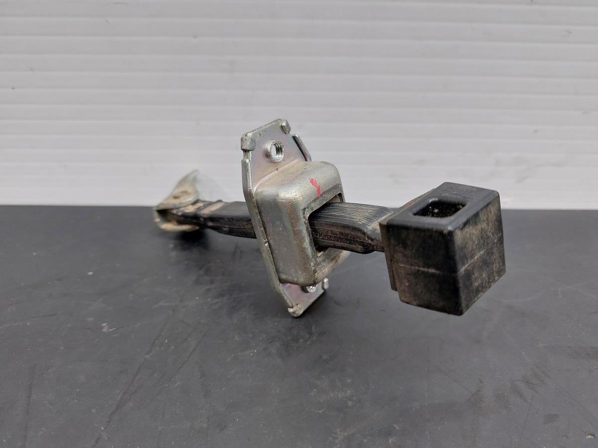 Left rear Door limiter MITSUBISHI Lancer VIII Sportback (CX_A) Imagem-1