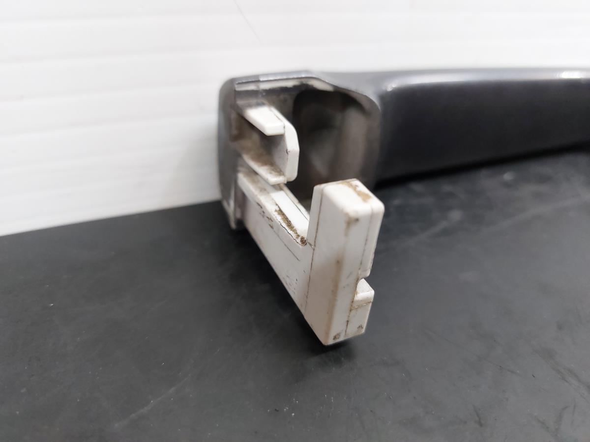 Left front door handle MITSUBISHI Lancer VIII Sportback (CX_A) Imagem-2