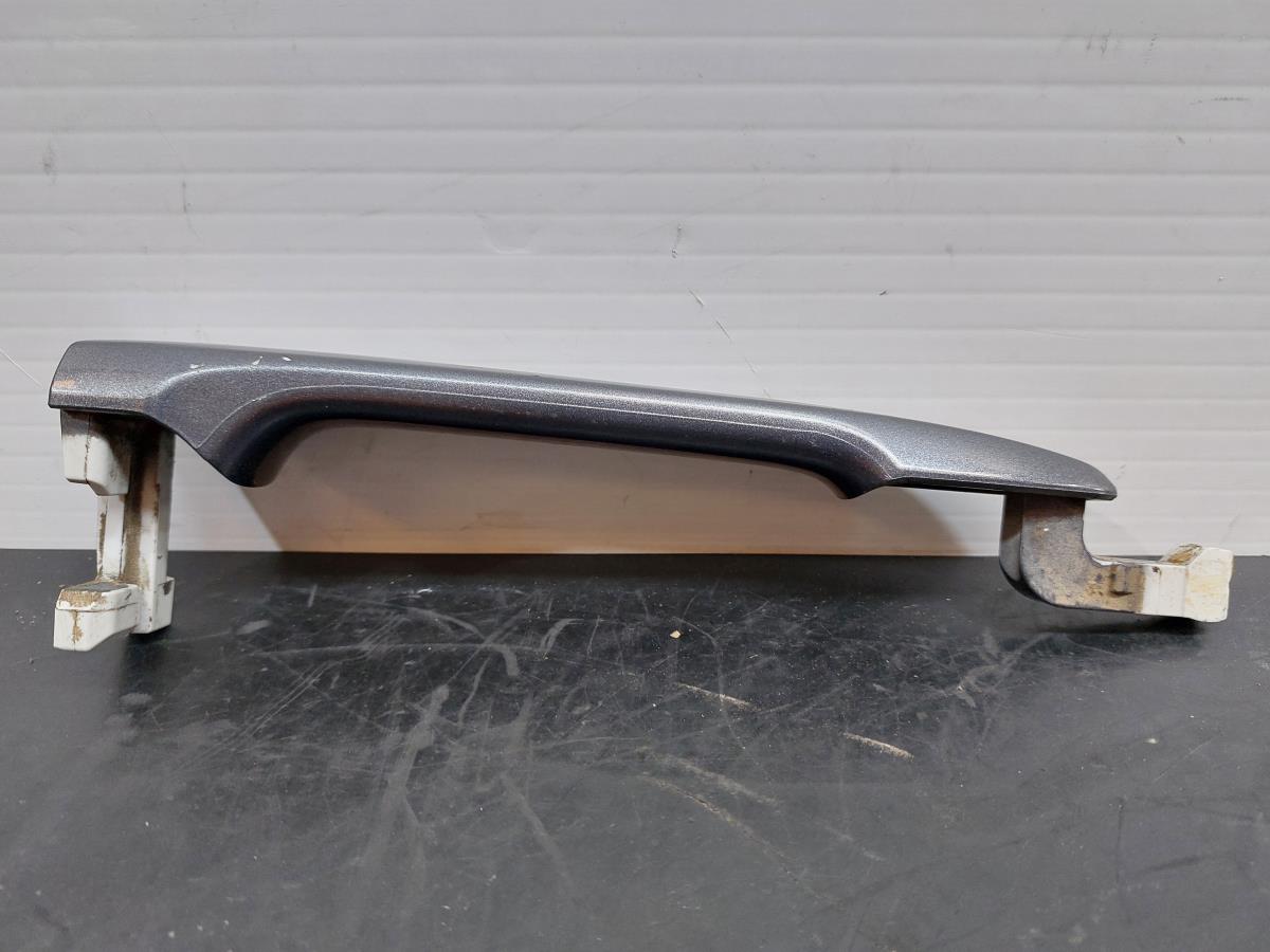 Left front door handle MITSUBISHI Lancer VIII Sportback (CX_A) Imagem-4