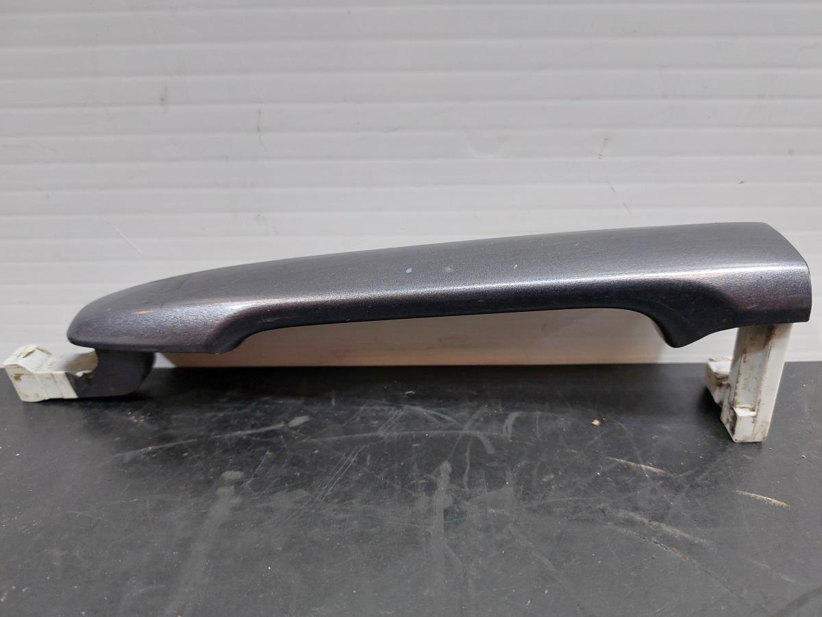 Left rear door handle MITSUBISHI Lancer VIII Sportback (CX_A) Imagem-1