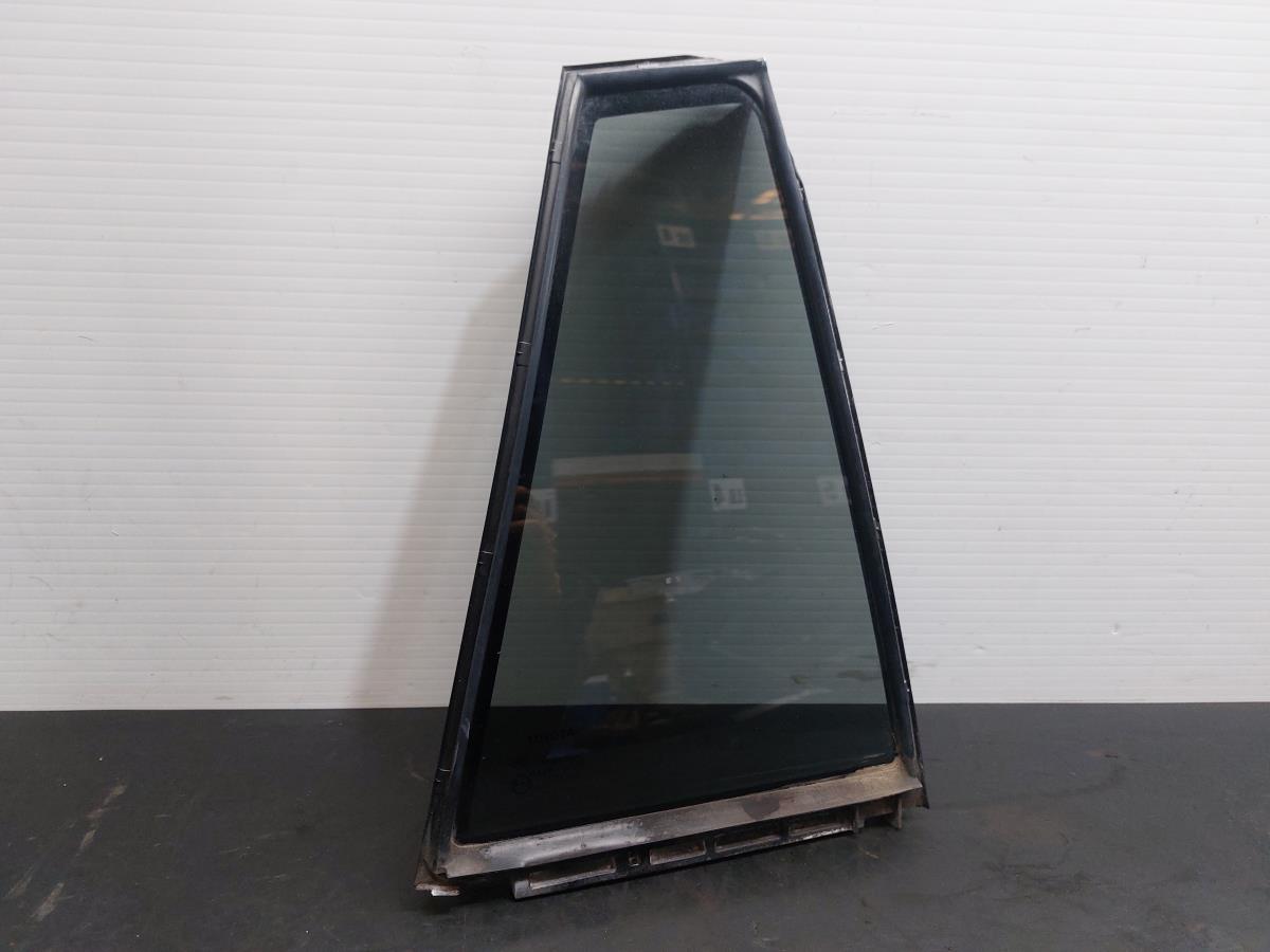 Vetro triangolare porta posteriore destra TOYOTA Verso (_R2_)