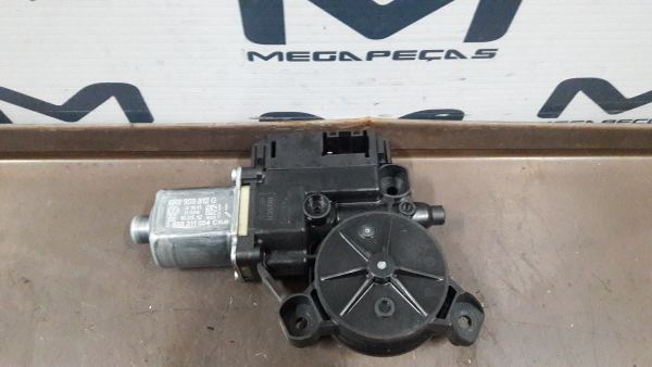 Motore alzacristallo posteriore destro VOLKSWAGEN Polo (6R, 6C)