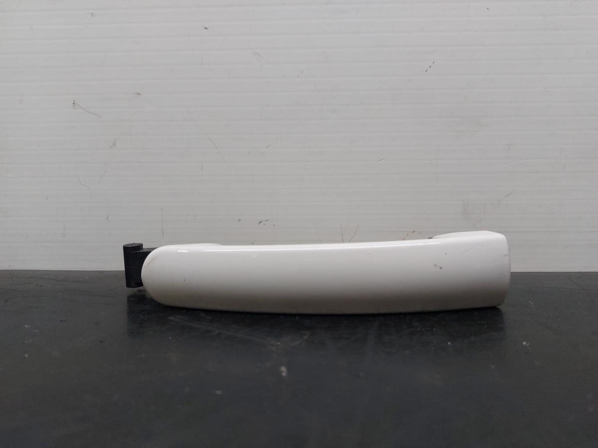 Poignée de porte arrière gauche VOLKSWAGEN Polo (6R, 6C)
