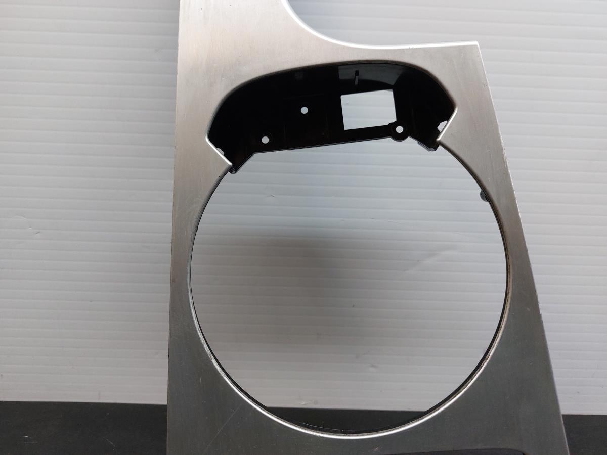 Moldura da consola central / rádio / aro AUDI TT (8J3) Imagem-3