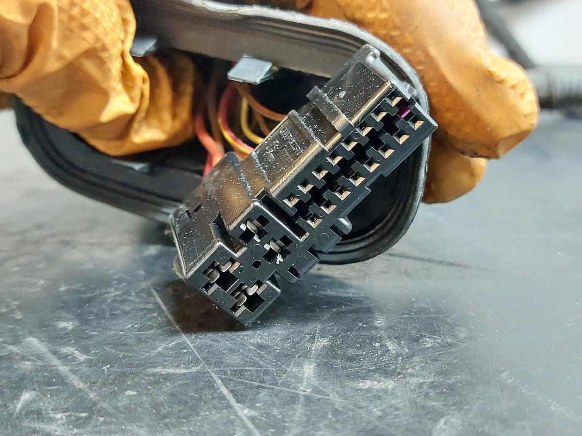 Installation électrique intérieure / câblage intérieur AUDI TT (8J3) Imagem-1