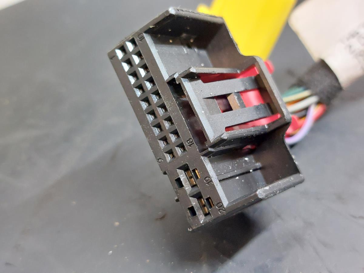 Installation électrique intérieure / câblage intérieur AUDI TT (8J3) Imagem-3