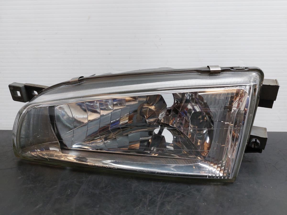 Óptica / faro Izquierdo SUBARU Impreza Sedan (GC)