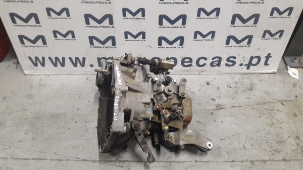 Caixa de velocidades manual FIAT Punto (176_) Imagem-1