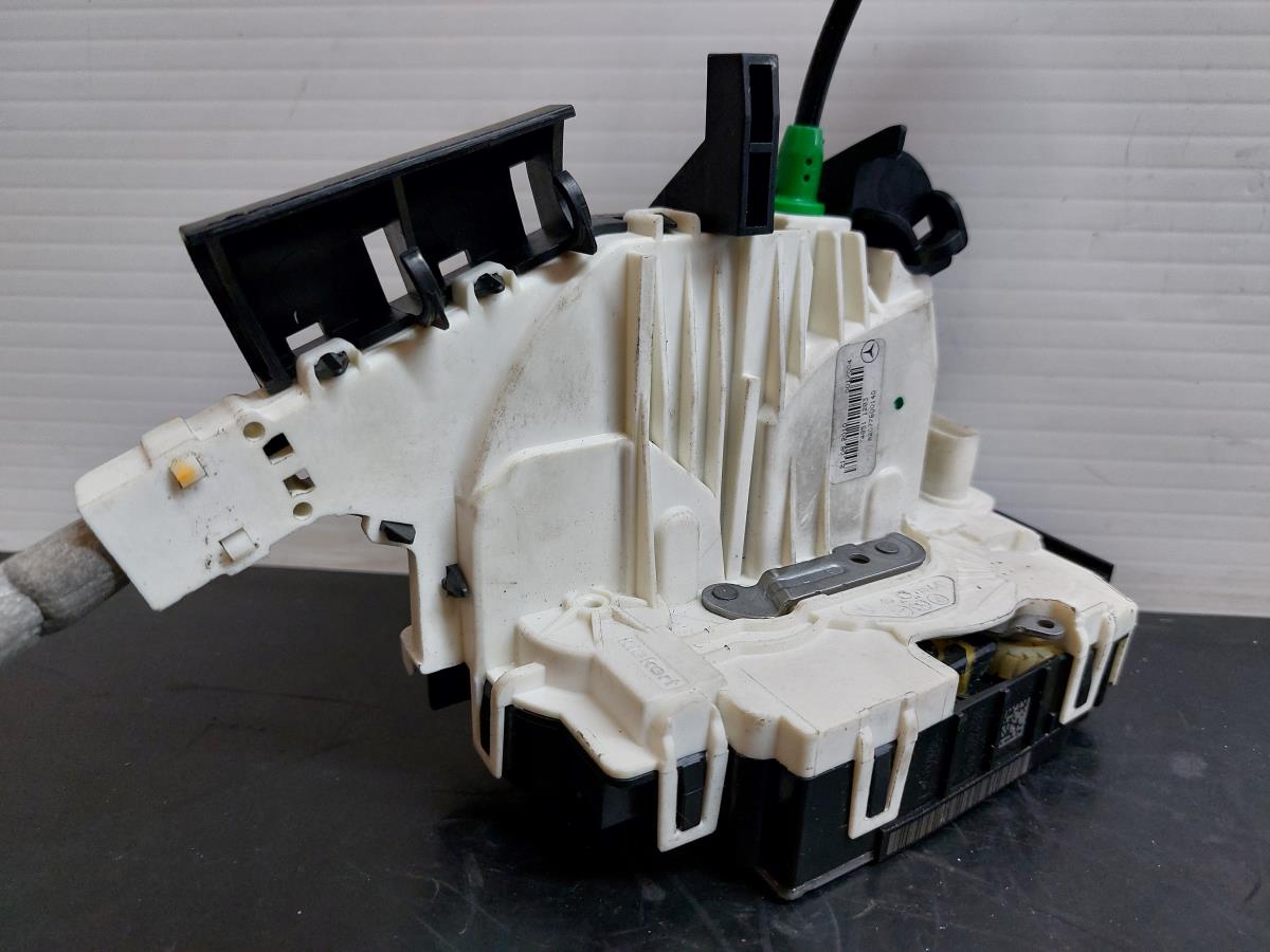 Serratura / chiusura porta anteriore sinistro MERCEDES-BENZ Classe E Cabriolet (A207)