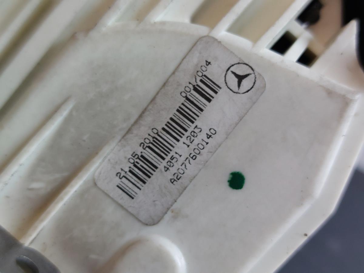 Cerradura / cierre puerta delantero izquierdo MERCEDES-BENZ Classe E Cabriolet (A207) Imagem-1