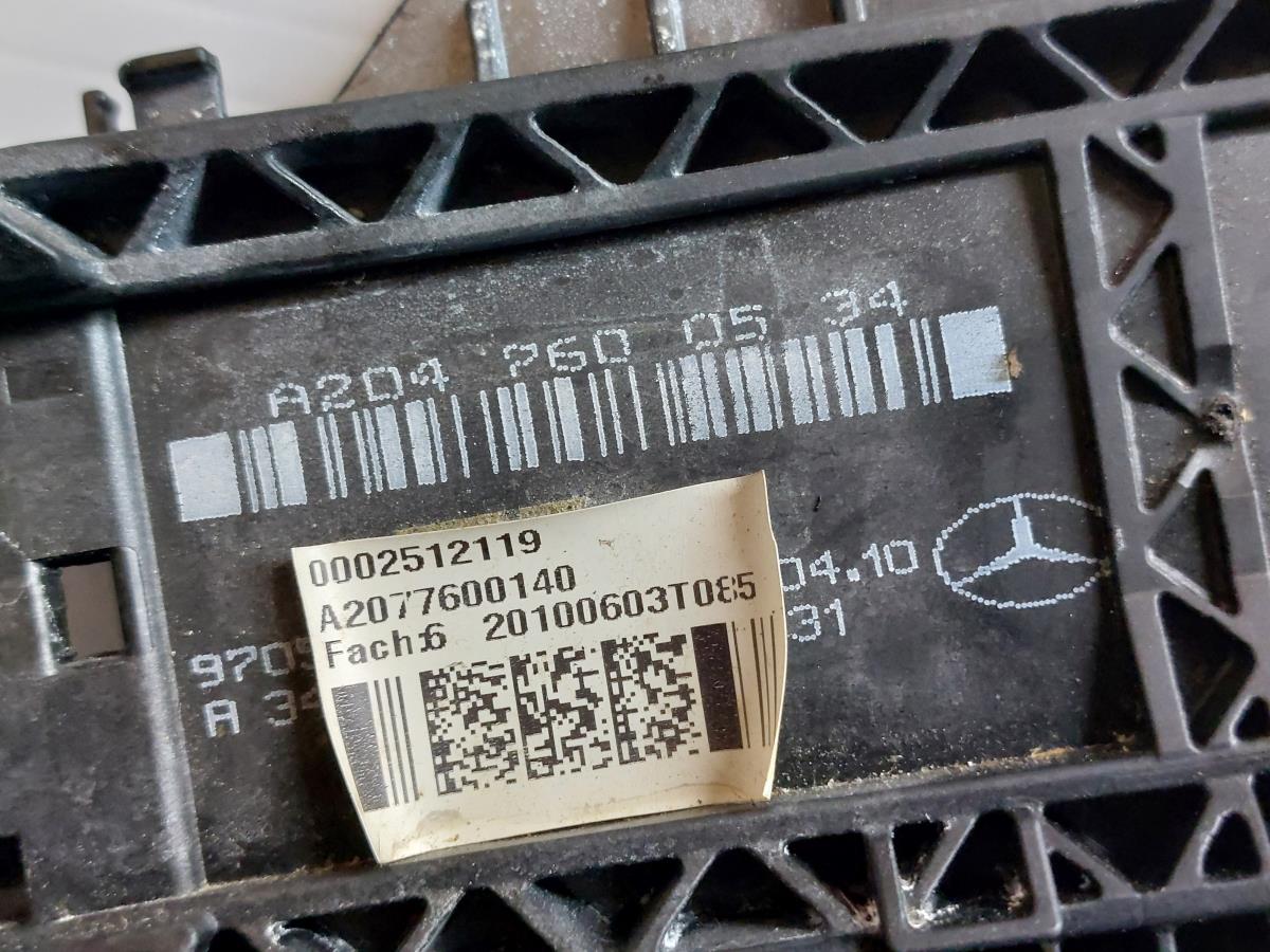 Supporto maniglia porta anteriore sinistra MERCEDES-BENZ Classe E Cabriolet (A207) Imagem-1