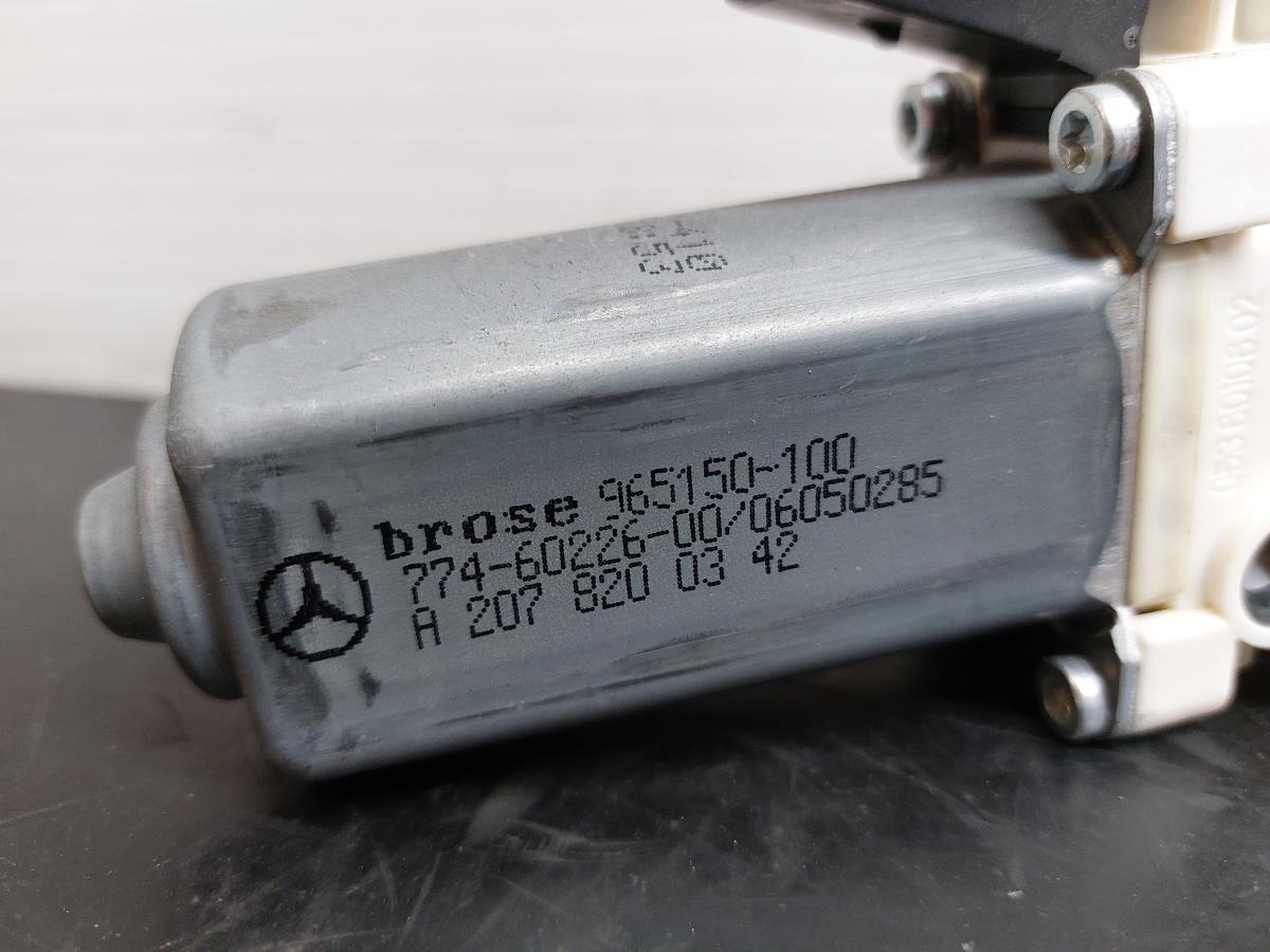 Motor Elevalunas Delantero Izquierdo MERCEDES-BENZ Classe E Cabriolet (A207) Imagem-1