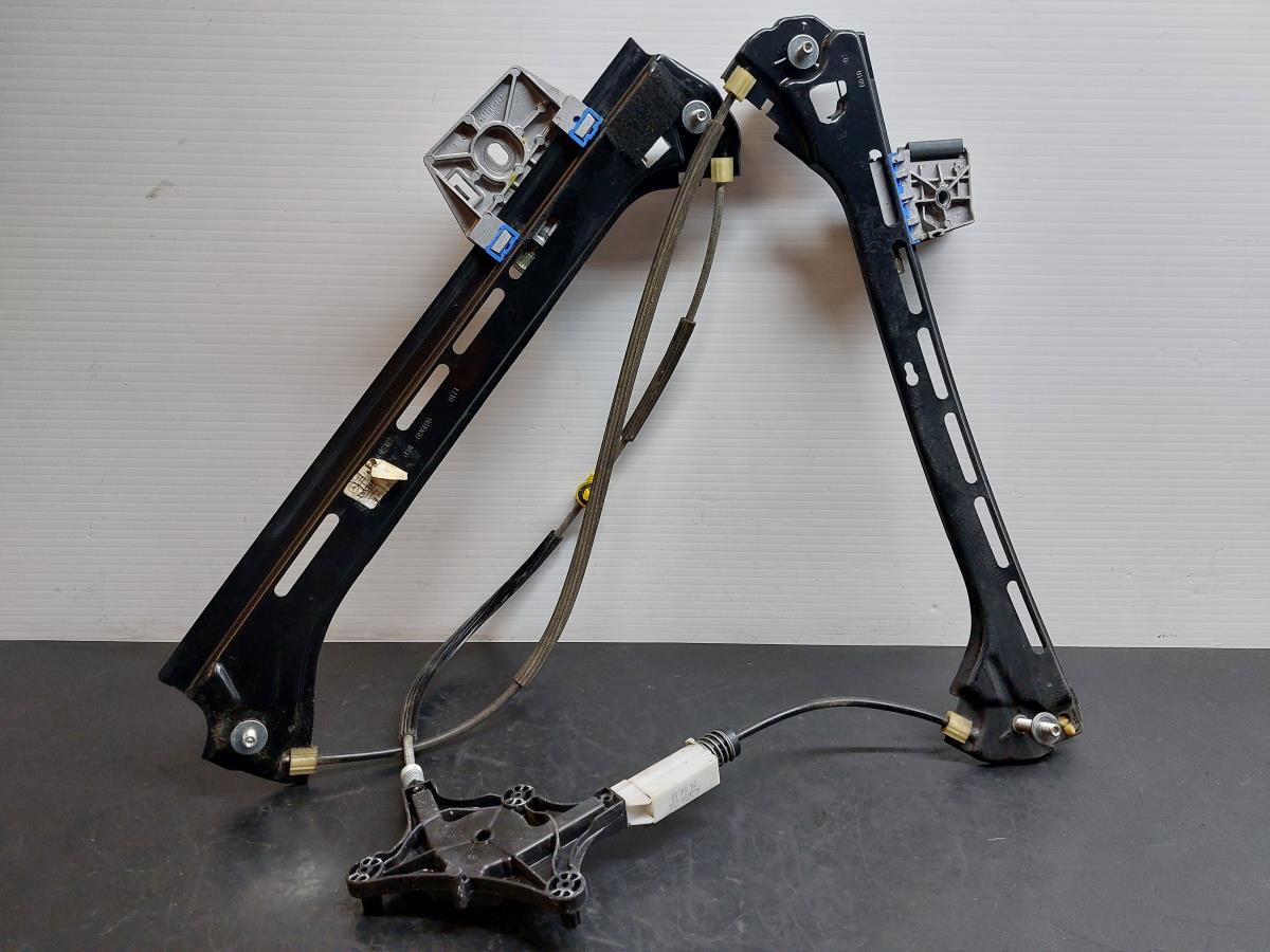 Alzavetro anteriore sinistro MERCEDES-BENZ Classe E Cabriolet (A207)