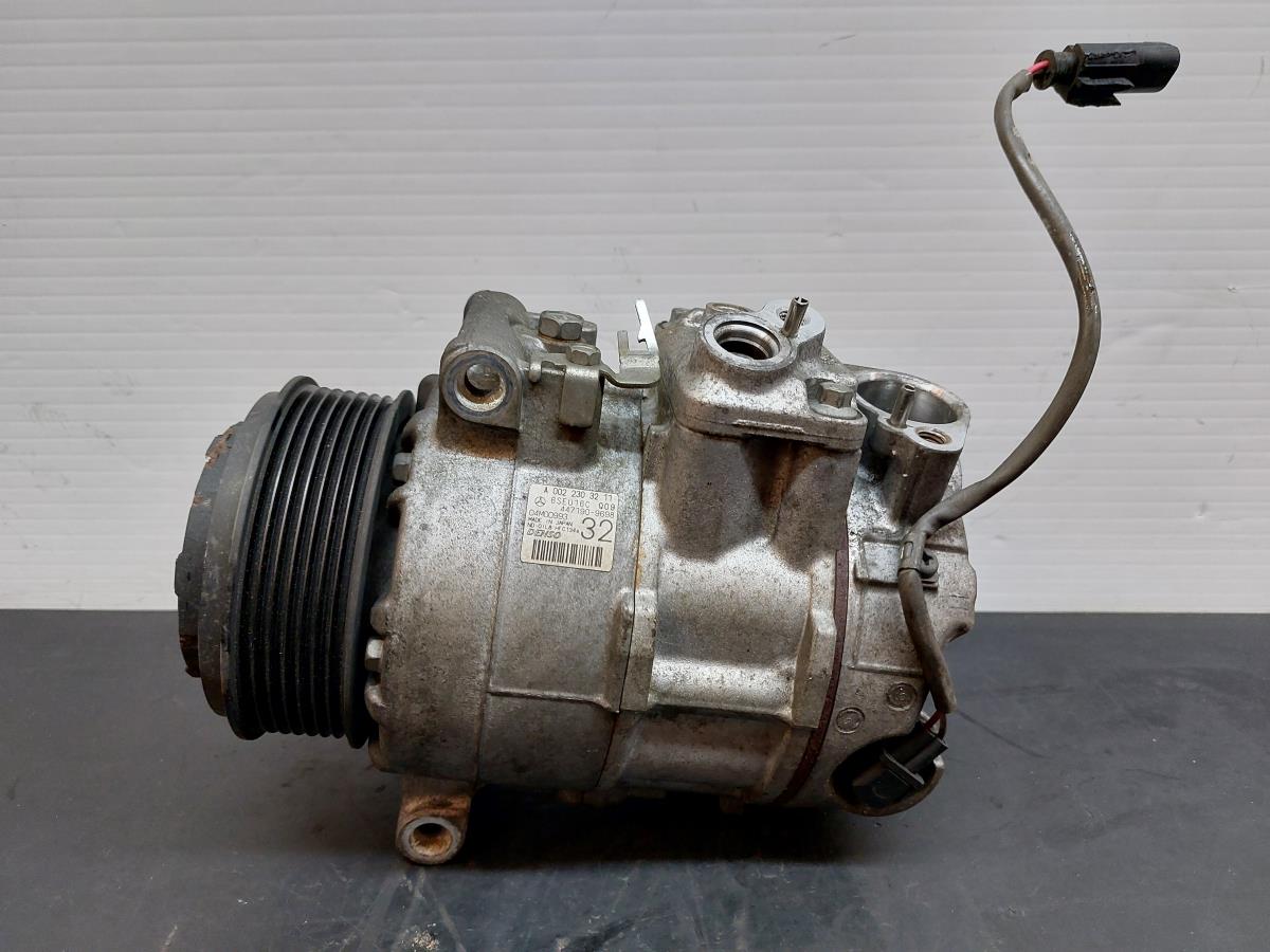 Compressore A/C MERCEDES-BENZ Classe E Cabriolet (A207) Imagem-1