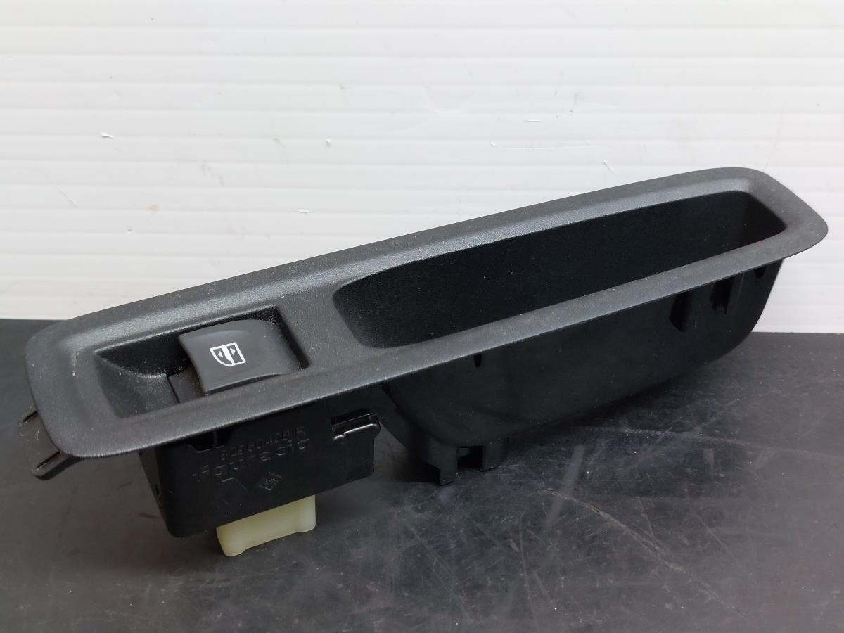 Comando / botão / interruptor vidros frente direito DACIA Jogger Imagem-1