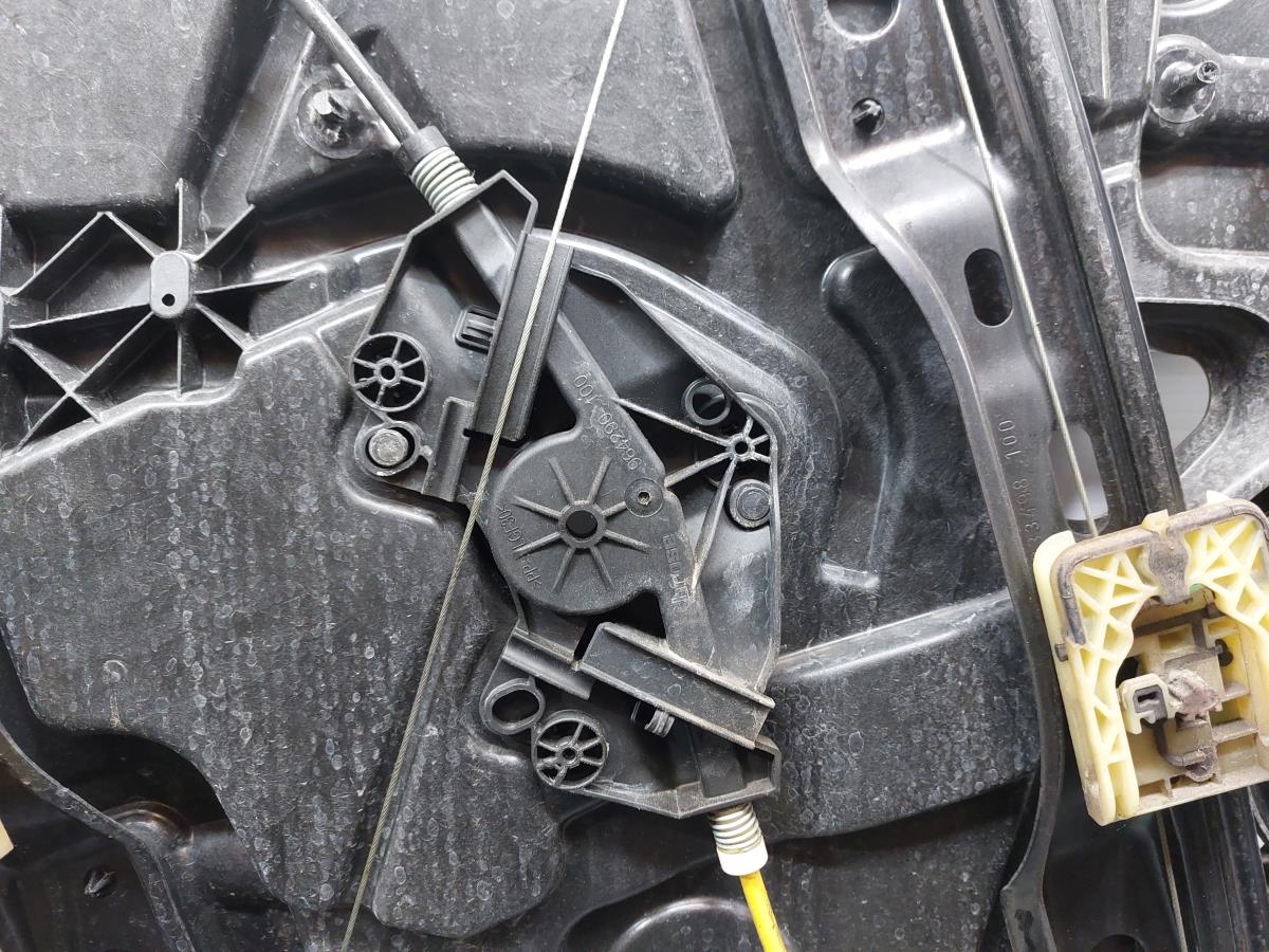 Elevador vidros frente direito VOLVO V40 Hatchback Imagem-17