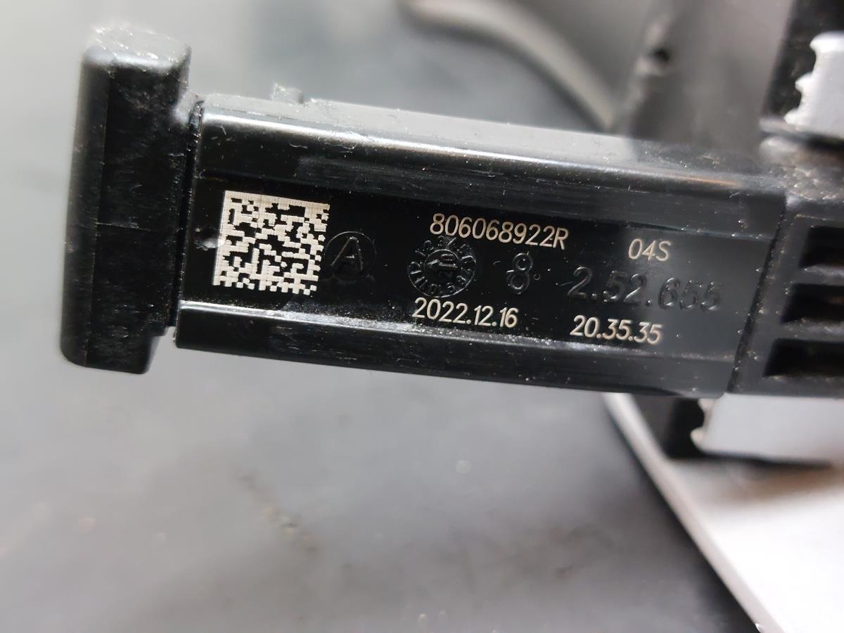 Puxador porta trás direito DACIA Jogger Imagem-3