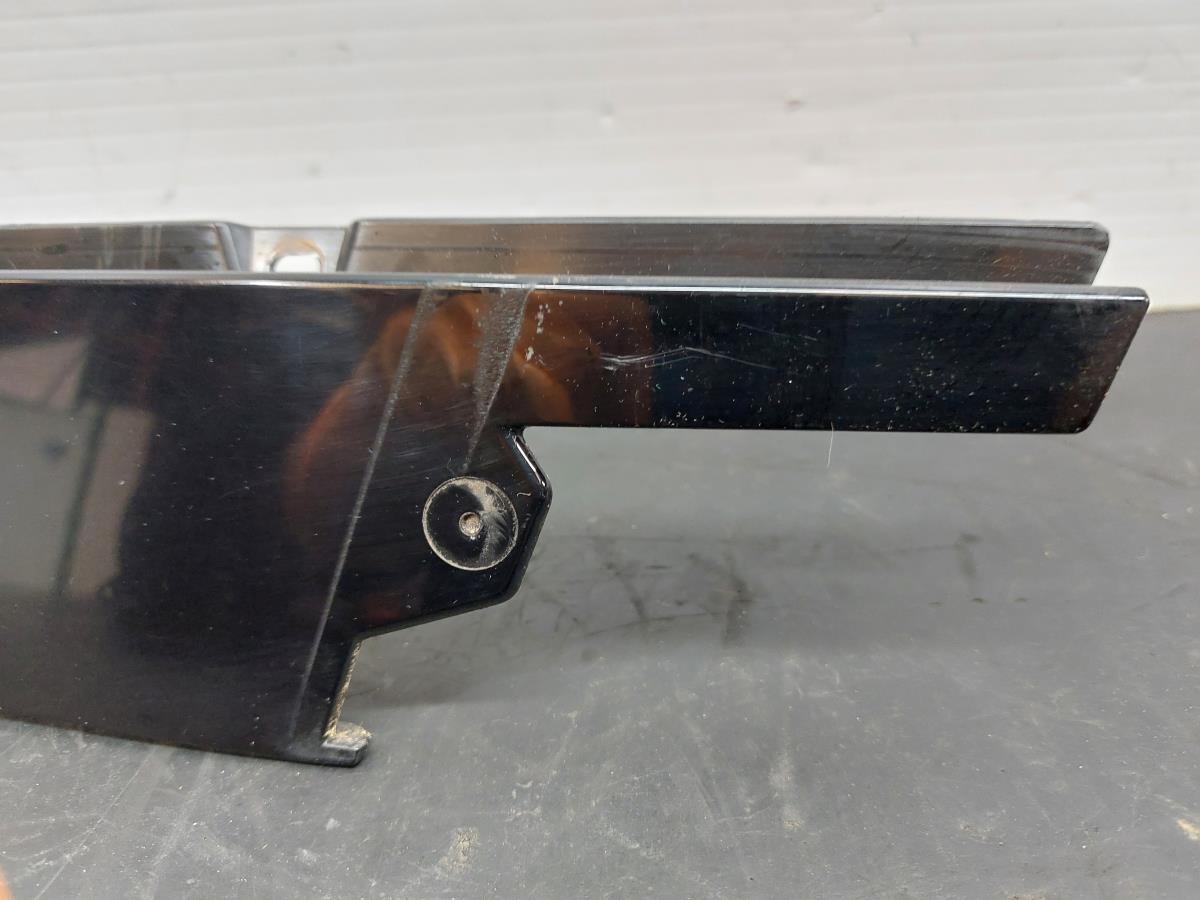 Friso da porta frente direita VOLVO V40 Hatchback Imagem-1