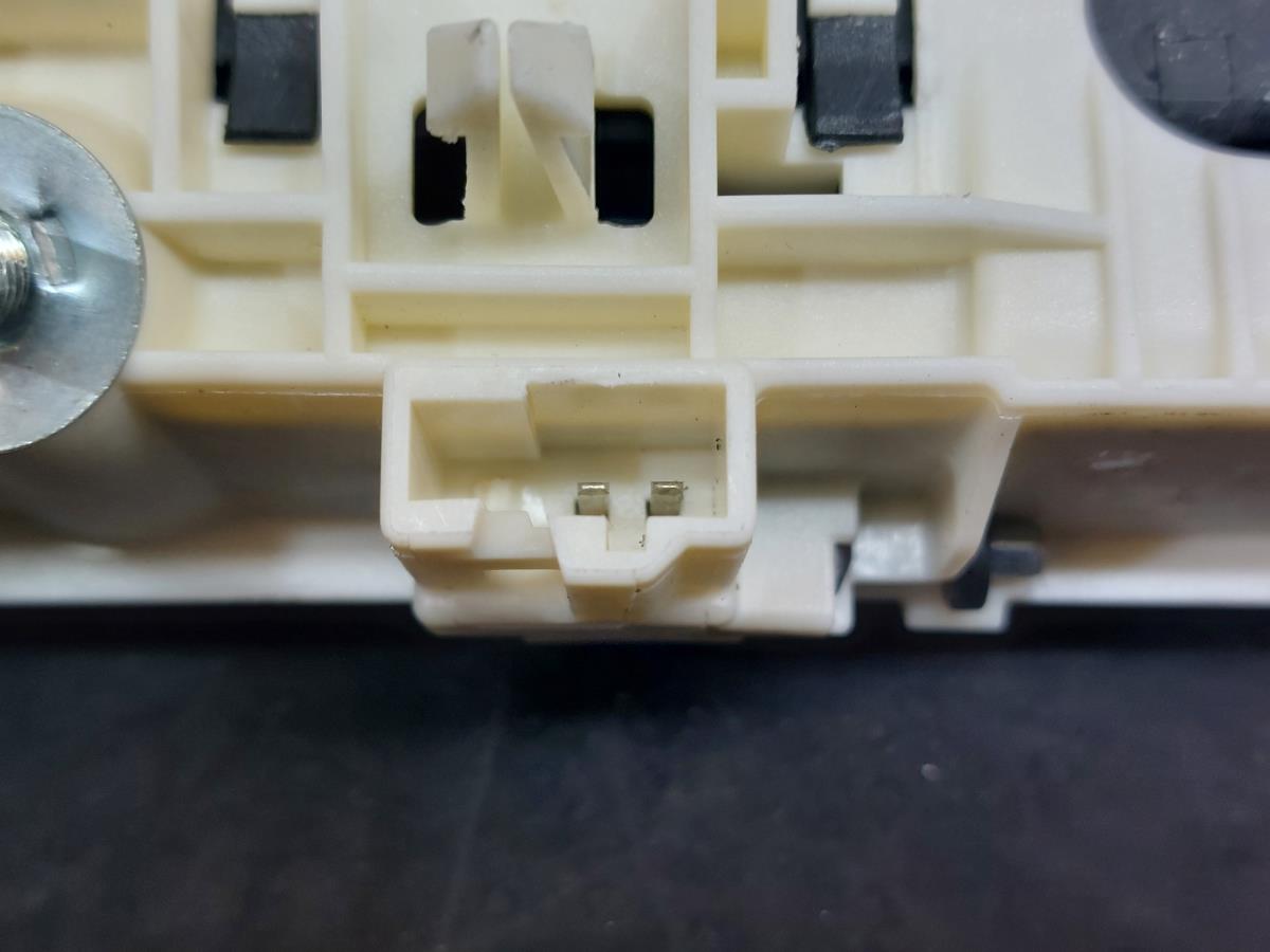 Commande / interrupteur multifonctions AUDI A3 Sportback (8VA, 8VF) Imagem-4