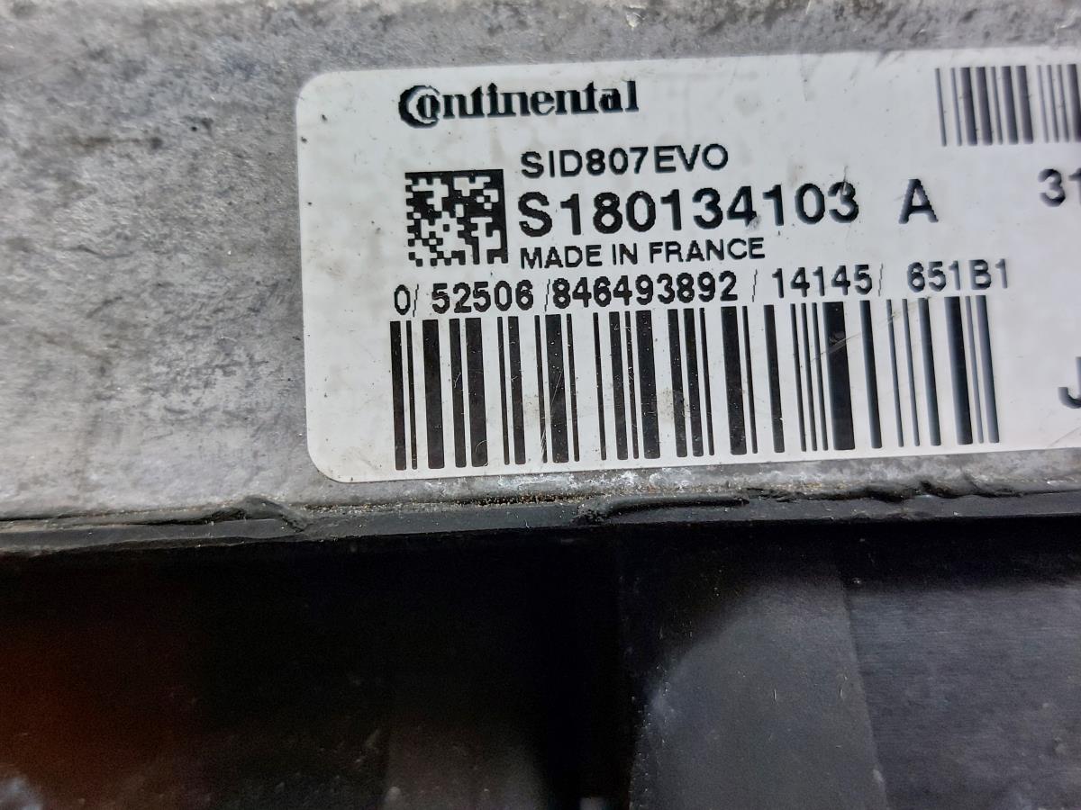 Centralina motor / ECU VOLVO V40 Hatchback Imagem-2