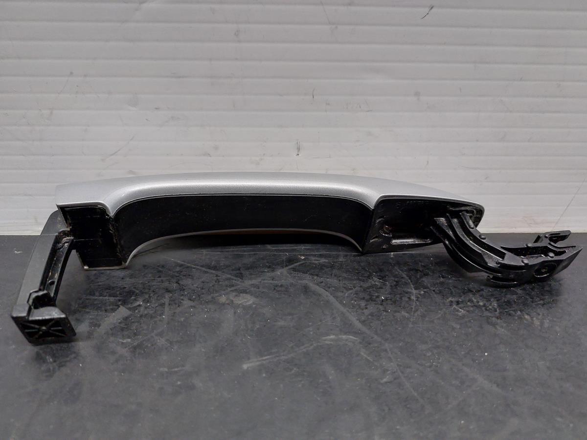 Puxador porta frente esquerda DACIA Jogger Imagem-1