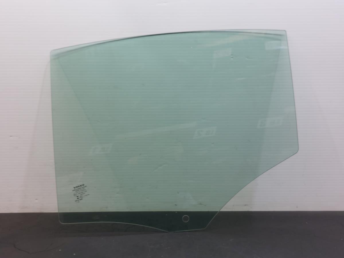 Vidro porta trás esquerdo VOLVO S60 II (134)