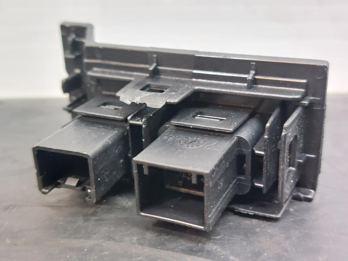 Módulo USB / AUX / IPOD VOLVO S60 II (134) Imagem-2